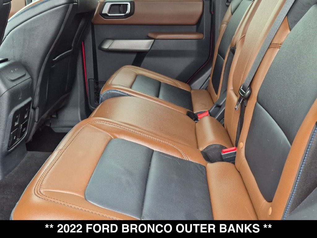 Used 2022 Ford Bronco Outer Banks AWD/4WD image 3