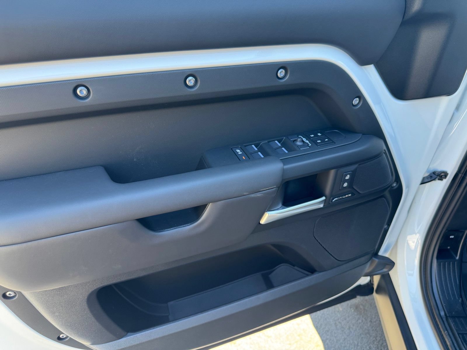 New 2026 Land Rover Defender 110 S AWD/4WD image 18
