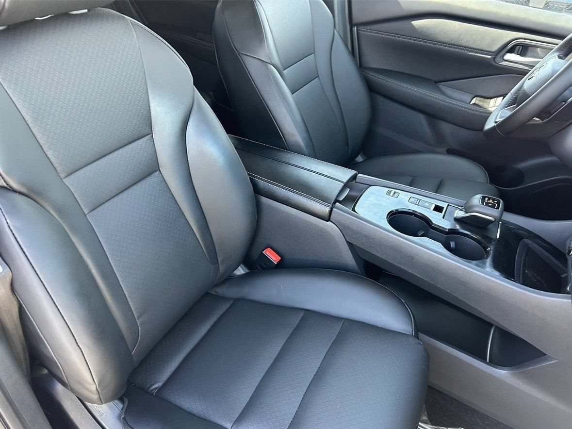 New 2026 Nissan Rogue Dark Armor FWD image 12