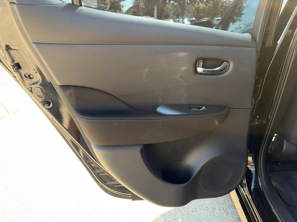 Used 2025 Nissan Leaf S FWD image 26