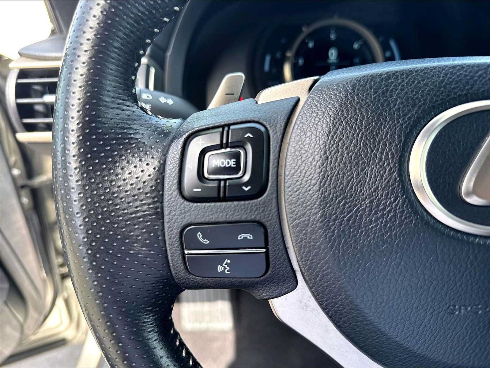 Used 2020 Lexus IS 350 F Sport w/ F Sport Package RWD image 20
