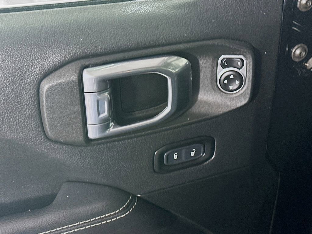 Used 2022 Jeep Wrangler Unlimited Sahara w/ Cold Weather Group image 24