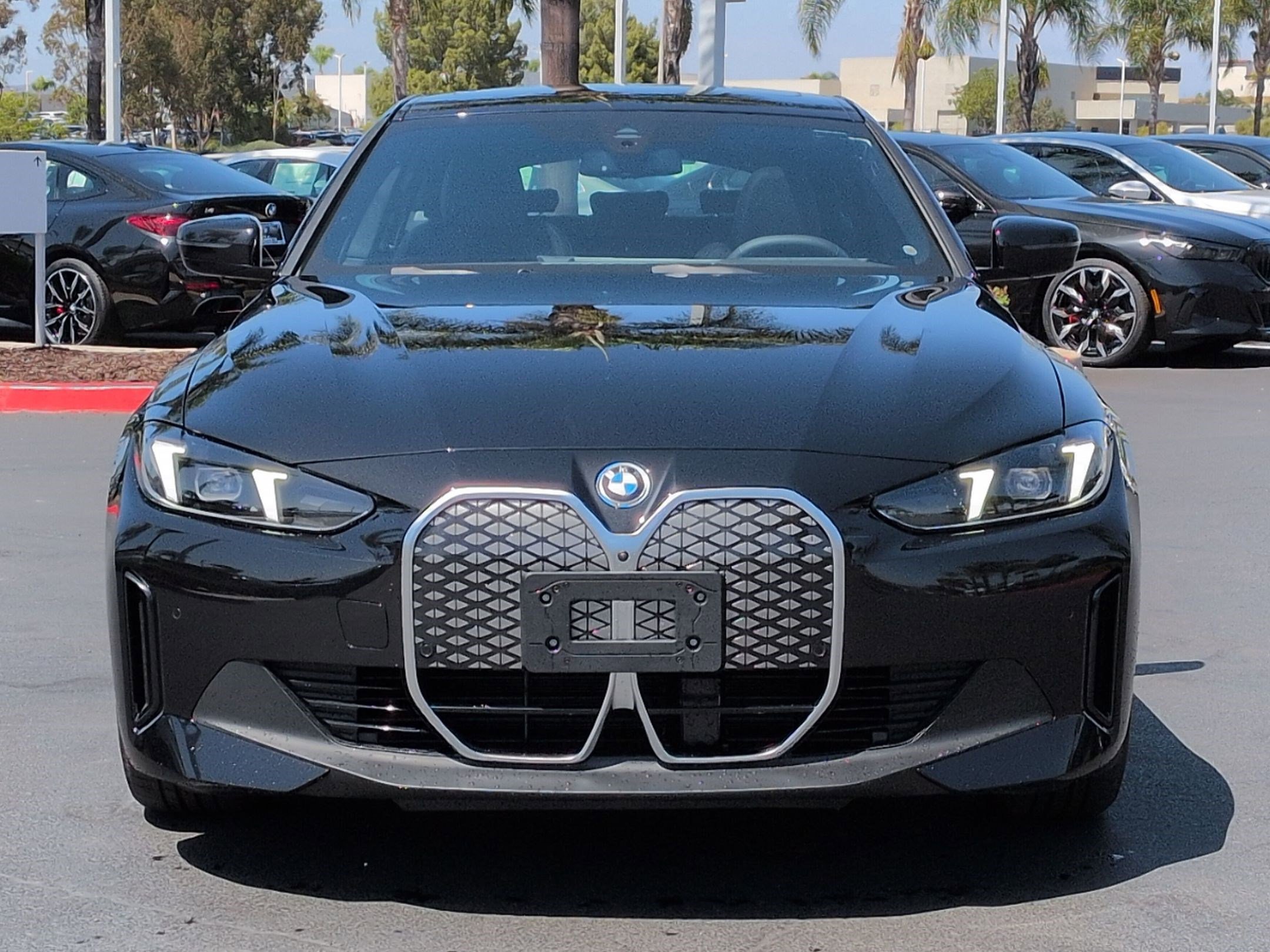 Used 2025 BMW i4 eDrive40 w/ Parking Assistance Package RWD image 3