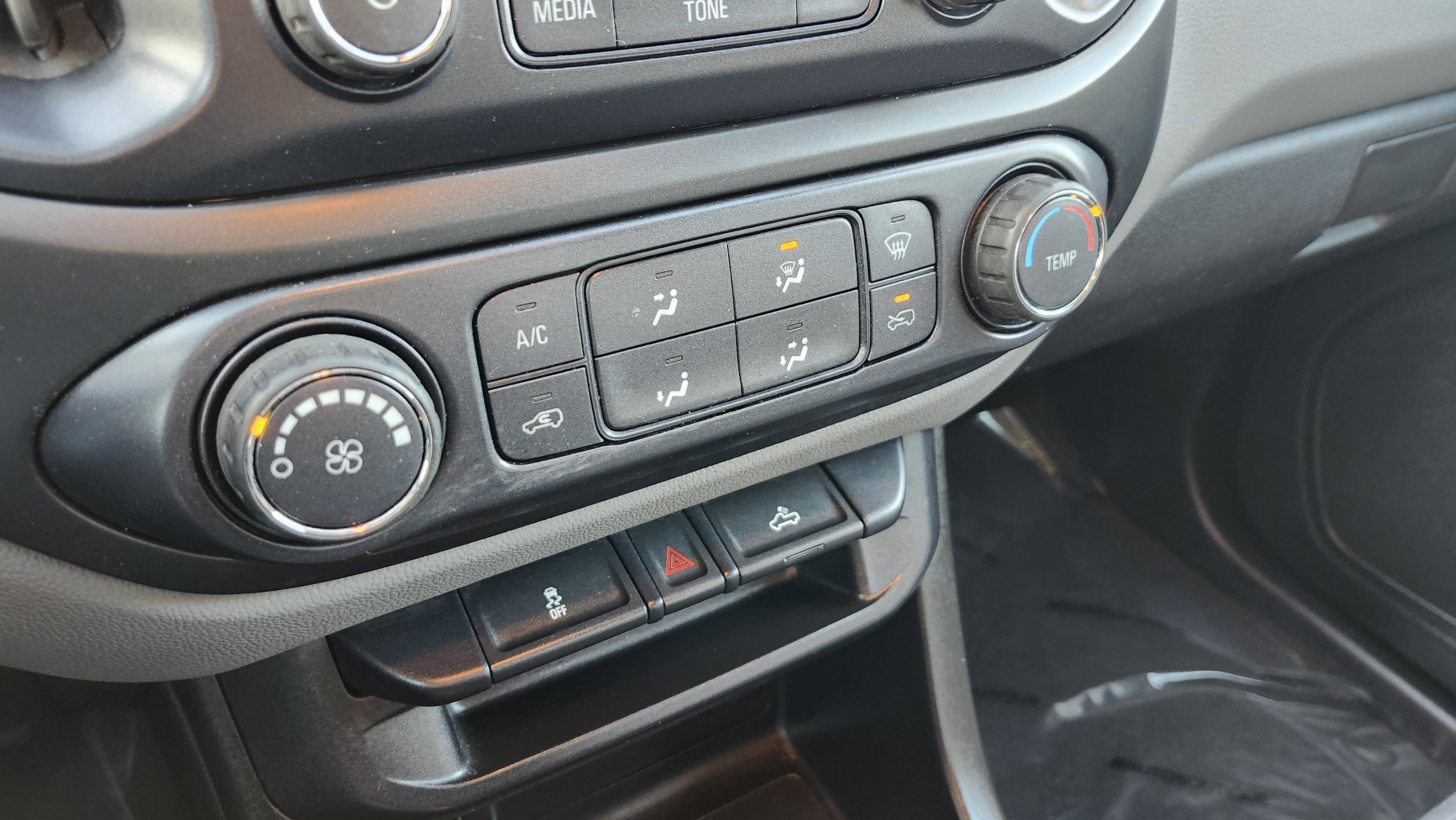 Used 2016 Chevrolet Colorado W/T image 28