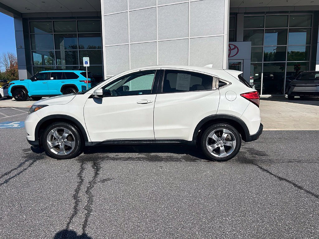 Used 2016 Honda HR-V EX image 7