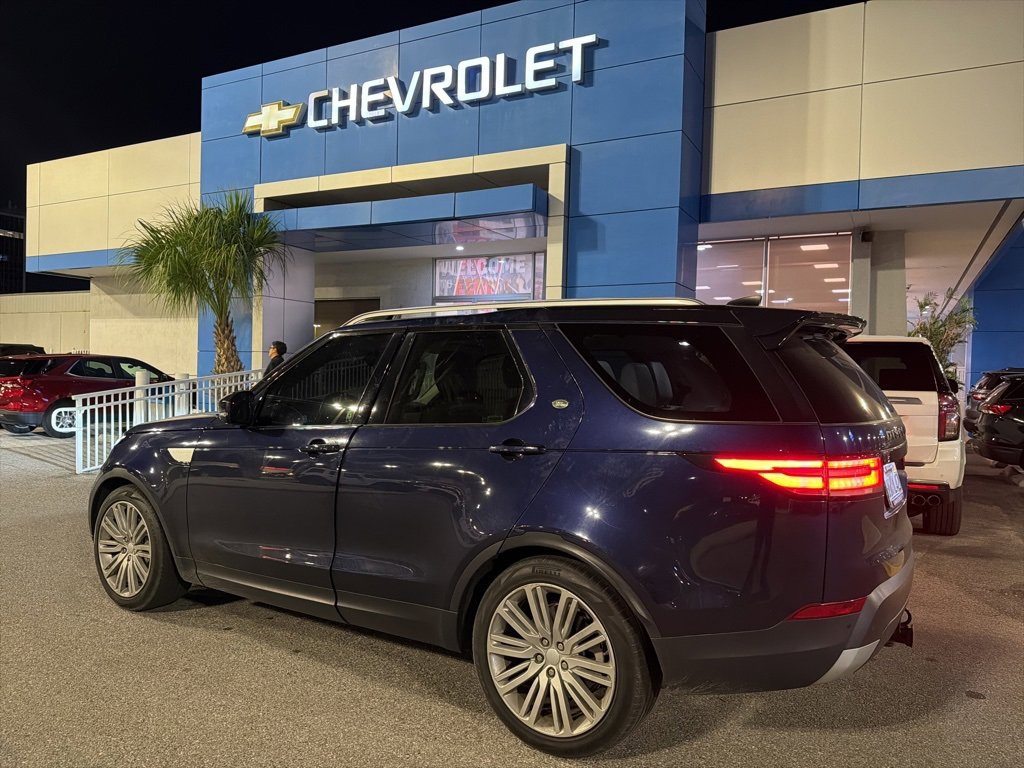 Used 2018 Land Rover Discovery HSE image 10