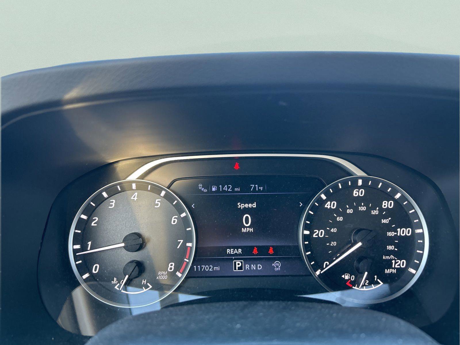 Used 2025 Nissan Frontier SV w/ SV Convenience Package image 27