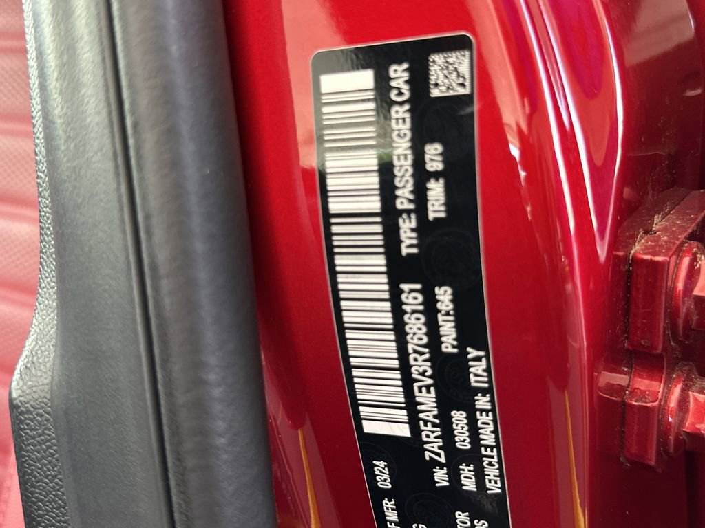 Used 2024 Alfa Romeo Giulia Quadrifoglio RWD image 40