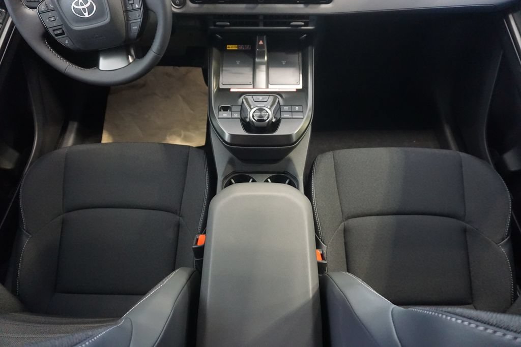 New 2026 Toyota C-HR AWD/4WD image 31