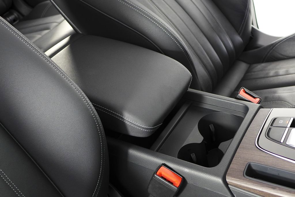 Used 2023 Audi Q5 2.0T Premium w/ Convenience Package image 16