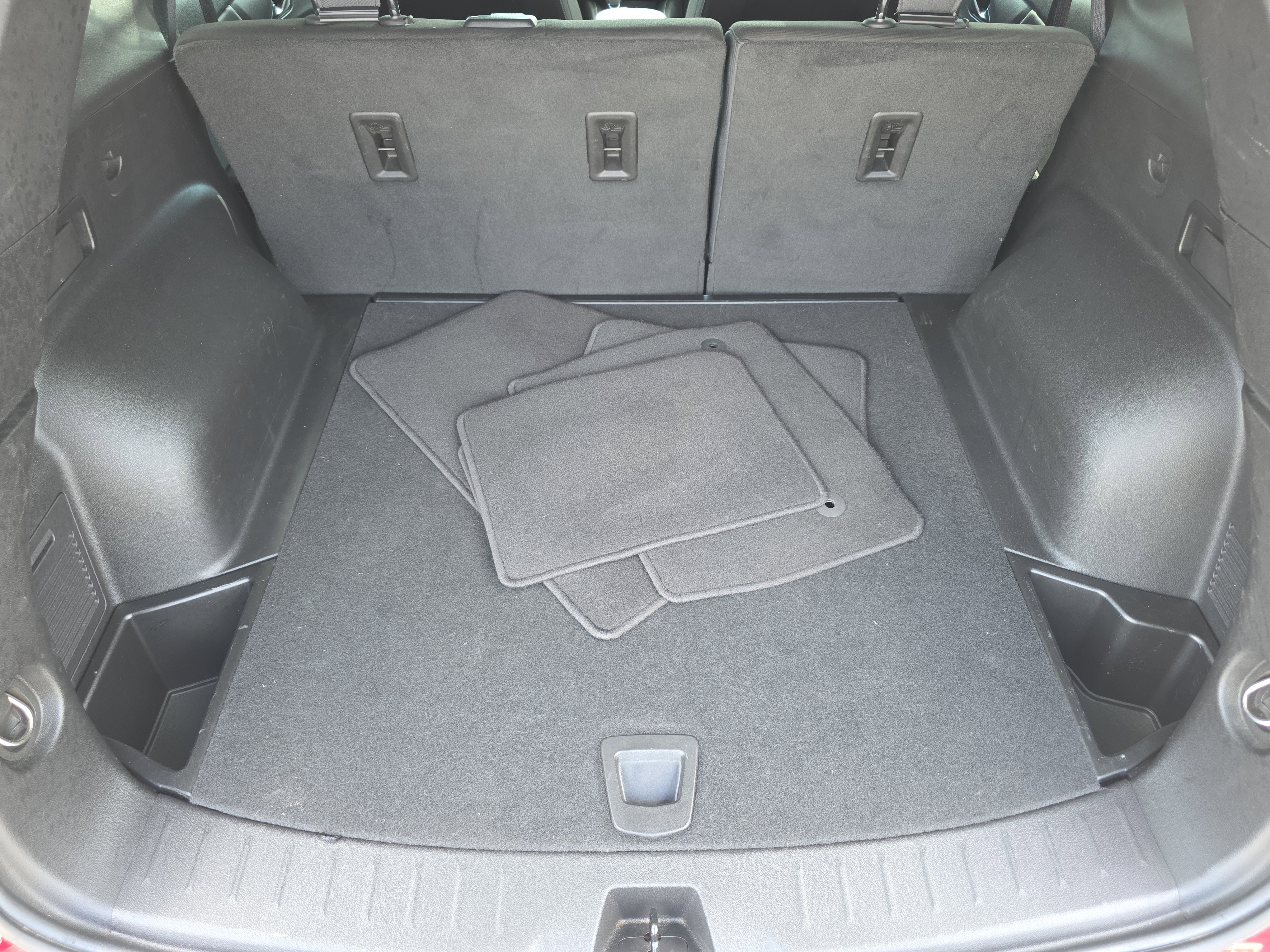 Used 2025 Chevrolet Blazer LT image 11