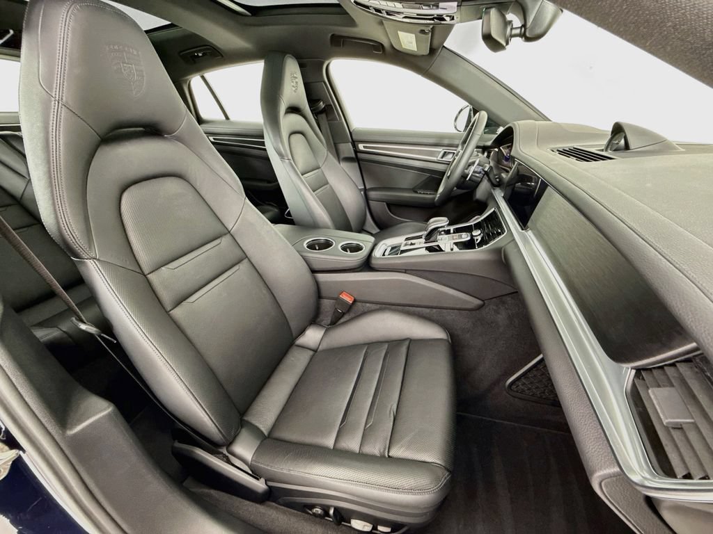 Certified 2023 Porsche Panamera 4 Platinum Edition AWD/4WD image 30
