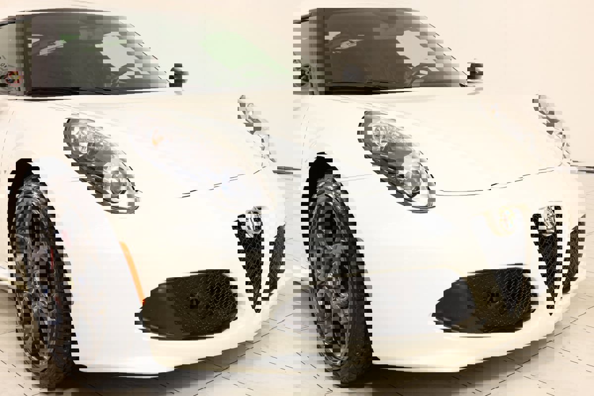 Used 2015 Alfa Romeo 4C Base w/ Leather Interior Group image 27