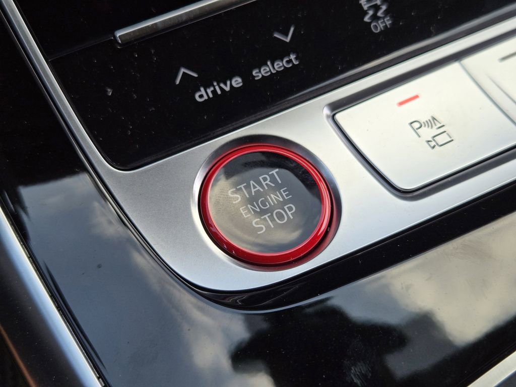 New 2026 Audi SQ7 Prestige AWD/4WD image 25