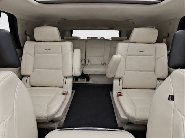 Used 2024 Cadillac Escalade Sport Platinum w/ LPO, ONYX Package AWD/4WD image 21
