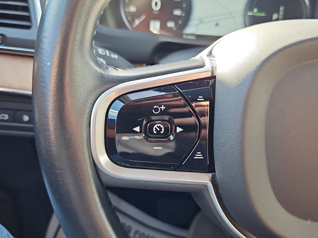 Used 2021 Volvo XC90 T8 Inscription Expression w/ Protection Package Premier image 9