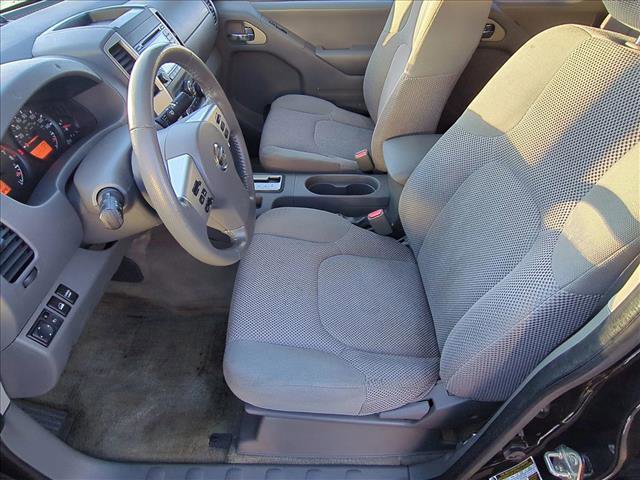 Used 2017 Nissan Frontier SV w/ SV Value Truck Package image 16