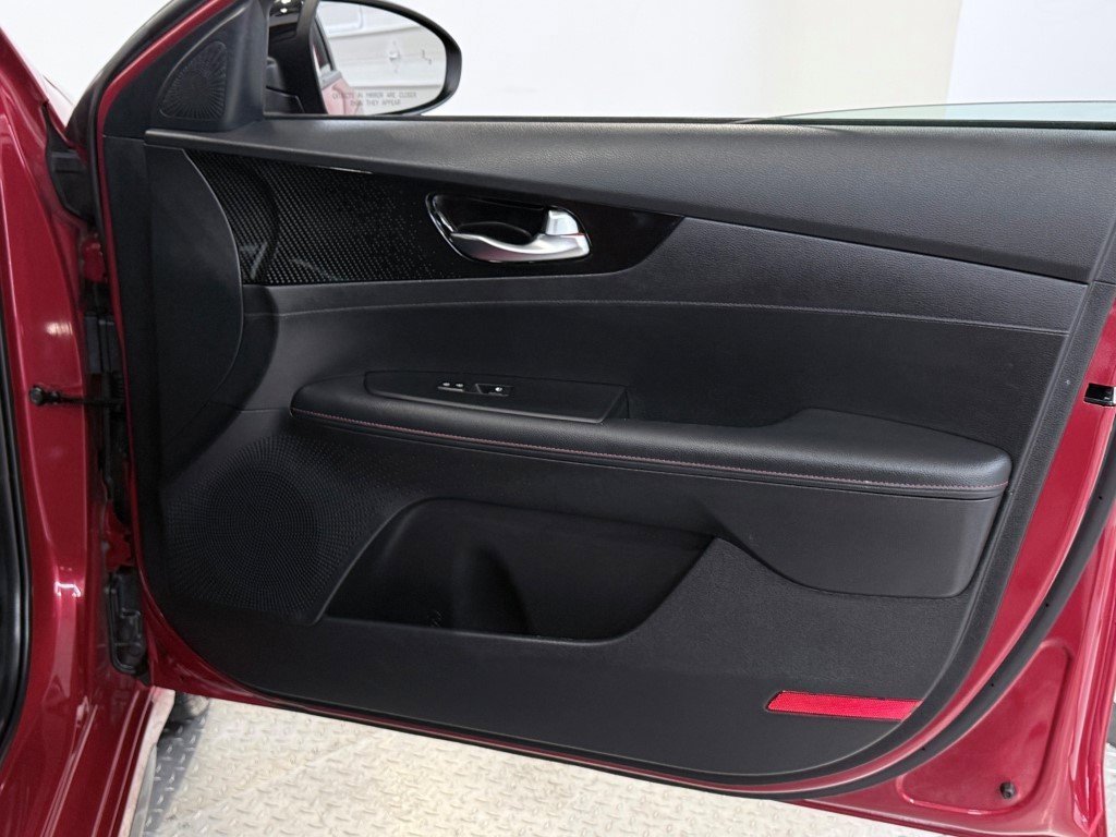 Used 2023 Kia Forte GT image 12