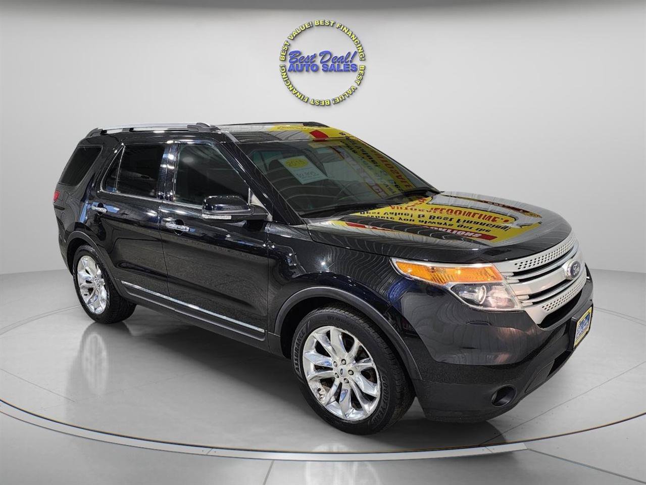 Used 2015 Ford Explorer XLT w/ Equipment Group 202A AWD/4WD image 9