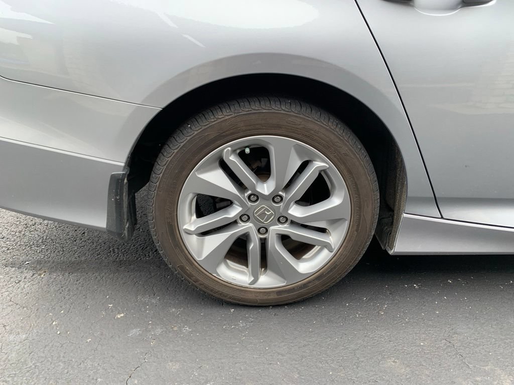 Used 2020 Honda Accord LX image 18
