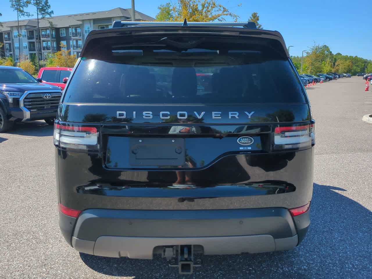 Used 2017 Land Rover Discovery SE AWD/4WD image 5