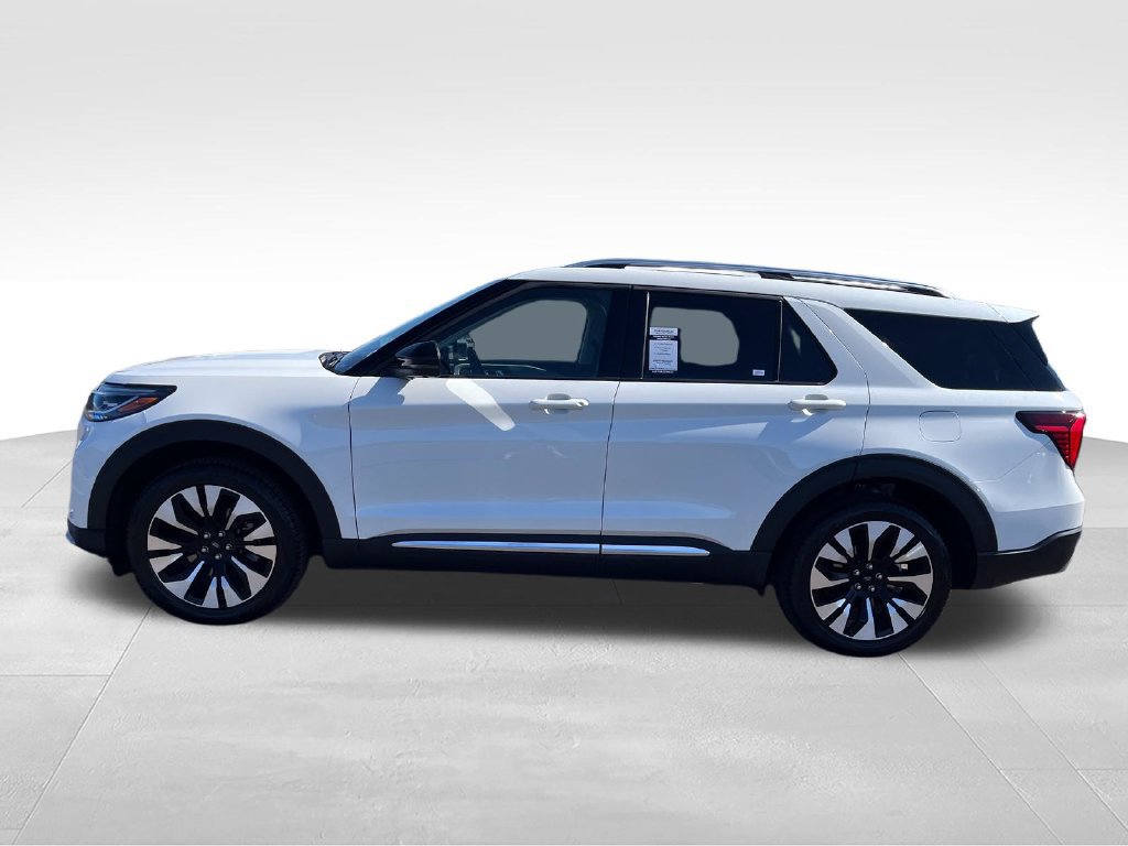 New 2026 Ford Explorer Platinum w/ LUX Leather Package AWD/4WD image 2