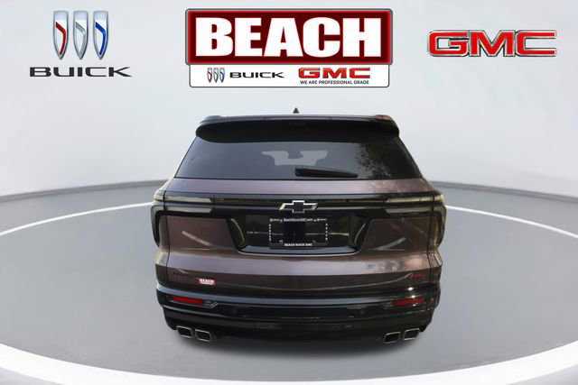 Used 2024 Chevrolet Traverse RS image 4