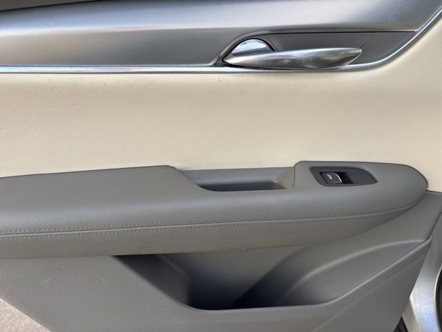 Used 2020 Cadillac XT5 Premium Luxury w/ LPO, Floor Liner Package image 33