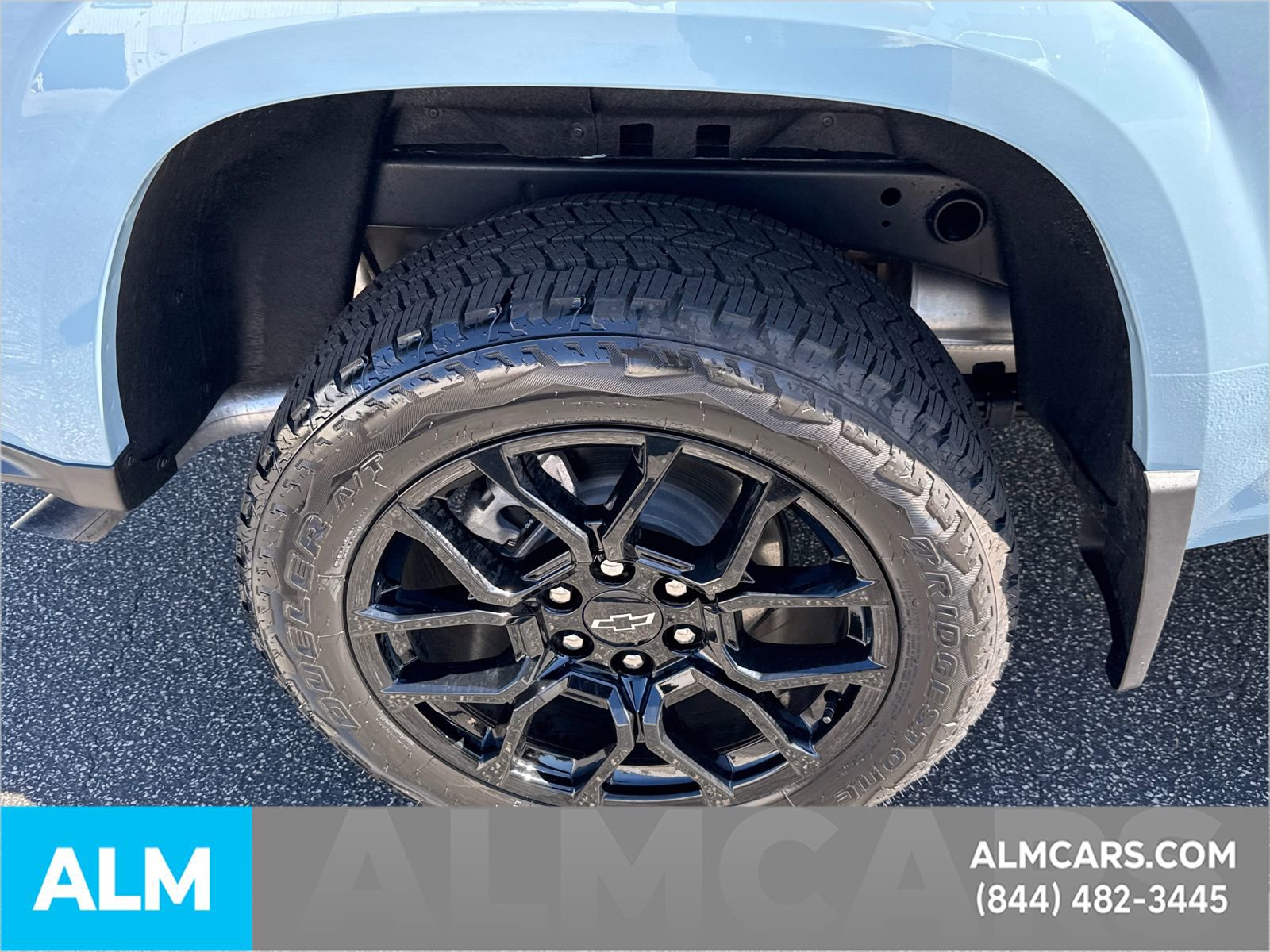 Used 2025 Chevrolet Colorado Z71 w/ Technology Package image 21