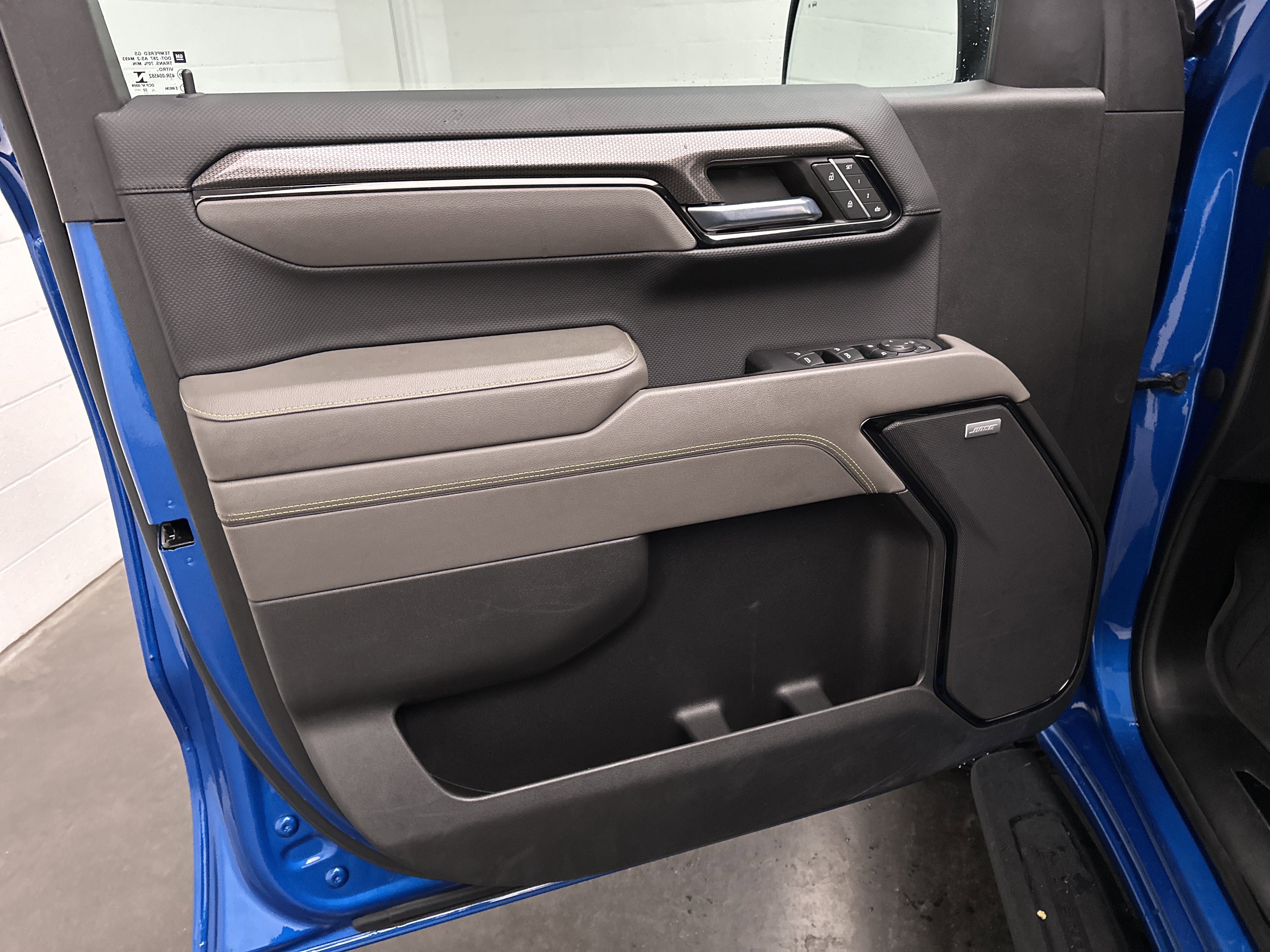 Used 2022 Chevrolet Silverado 1500 ZR2 w/ Technology Package image 21