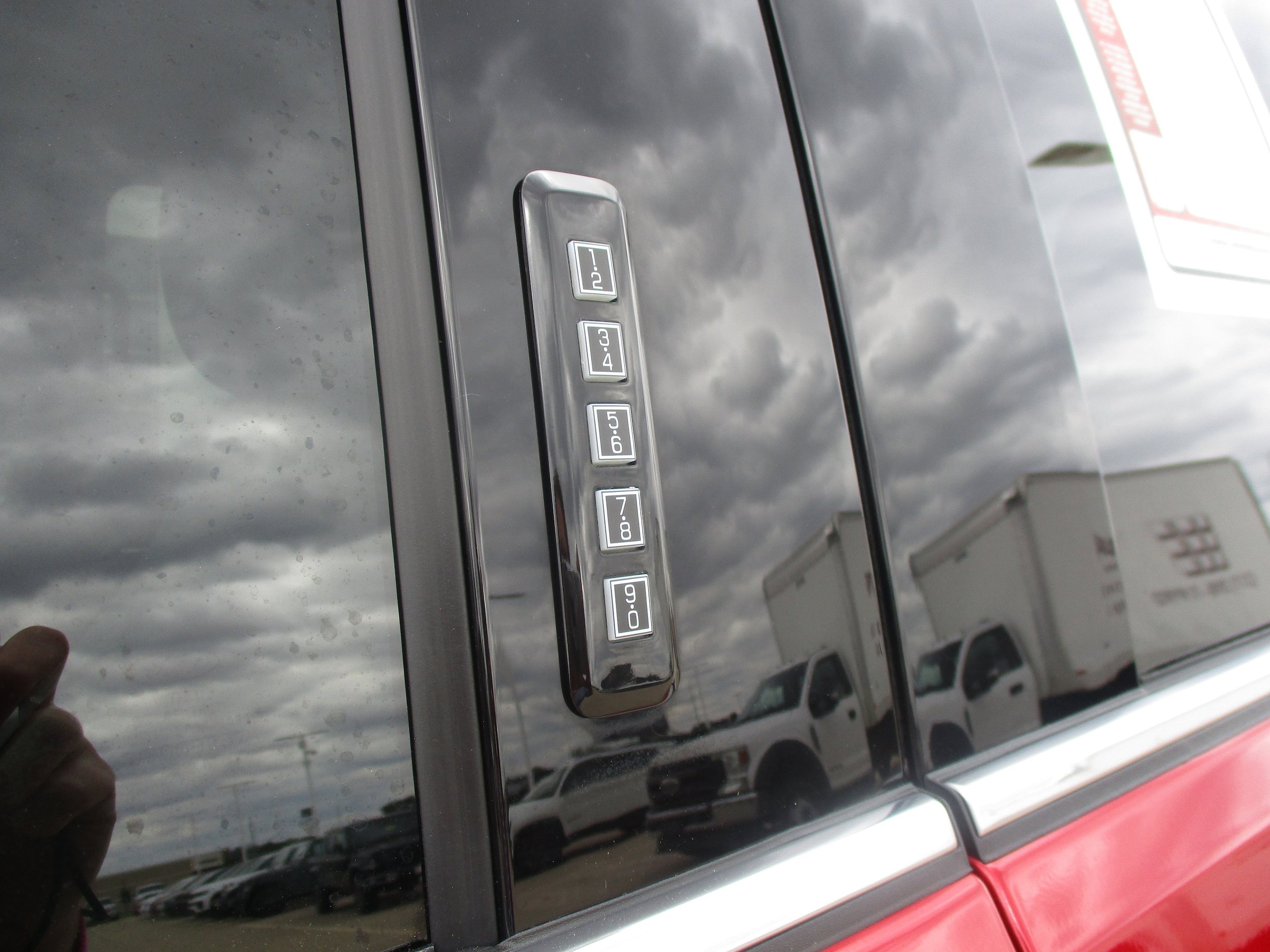 Used 2024 Ford F150 Lariat w/ Bed Utility Package AWD/4WD image 17