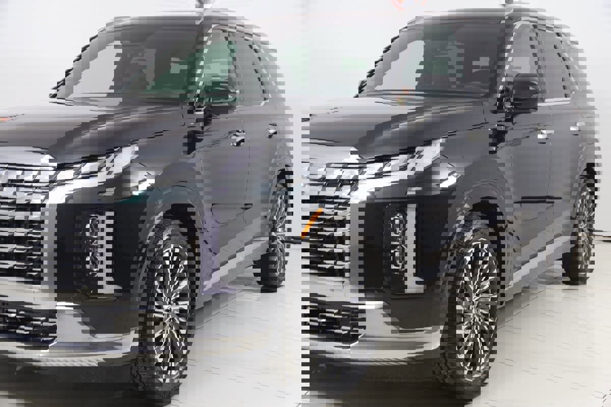 Used 2024 Hyundai Palisade Calligraphy image 60
