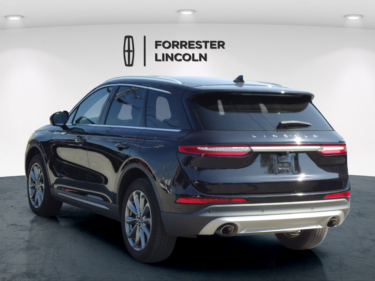 Used 2022 Lincoln Corsair AWD w/ Premium Package image 5