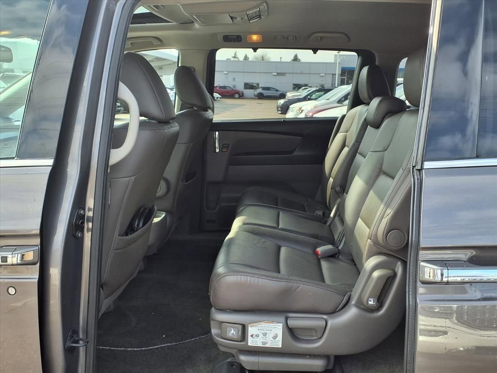 Used 2014 Honda Odyssey Touring image 11