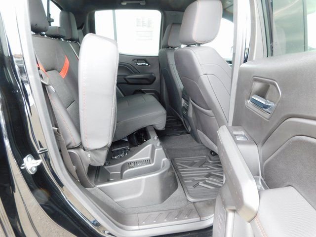 Used 2024 Chevrolet Colorado Z71 w/ Z71 Convenience Package 2 image 25