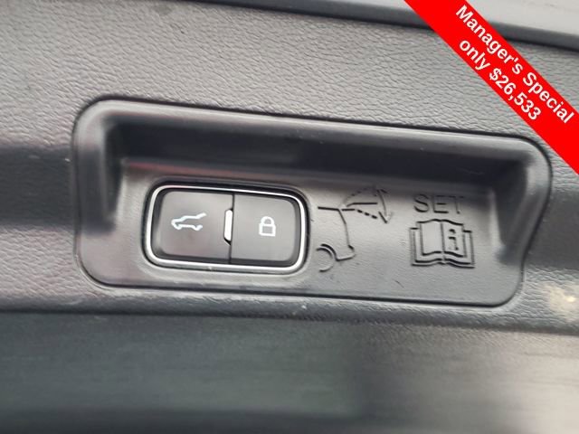 Used 2022 Ford Explorer ST-Line w/ Class IV Trailer Tow Package image 9