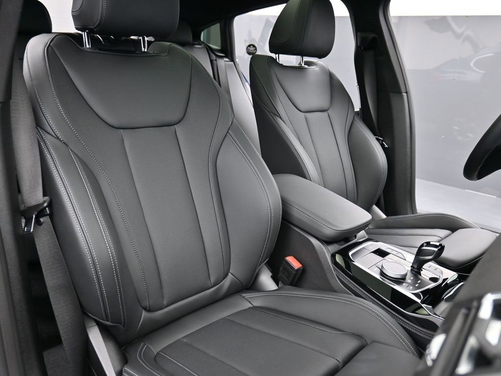 Used 2025 BMW X4 xDrive30i w/ Premium Package image 20