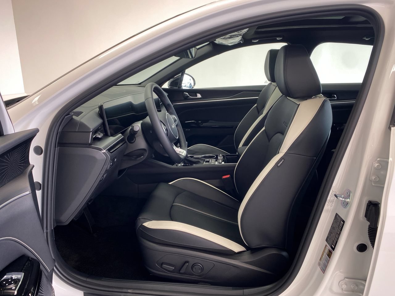 New 2026 Kia K5 GT-Line w/ GT-Line Premium Package FWD image 16