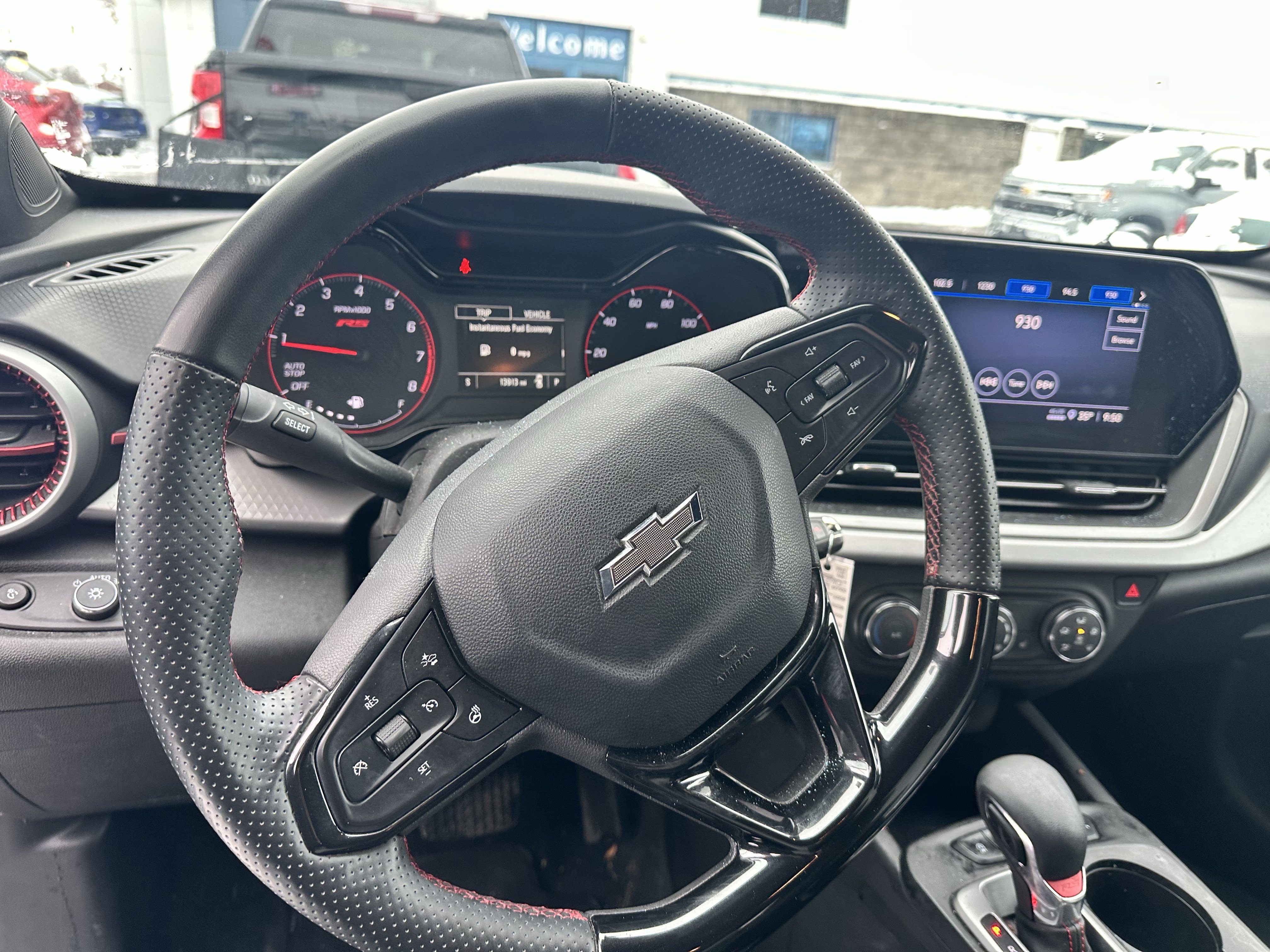 Used 2024 Chevrolet Trax RS w/ Driver Confidence Package image 18