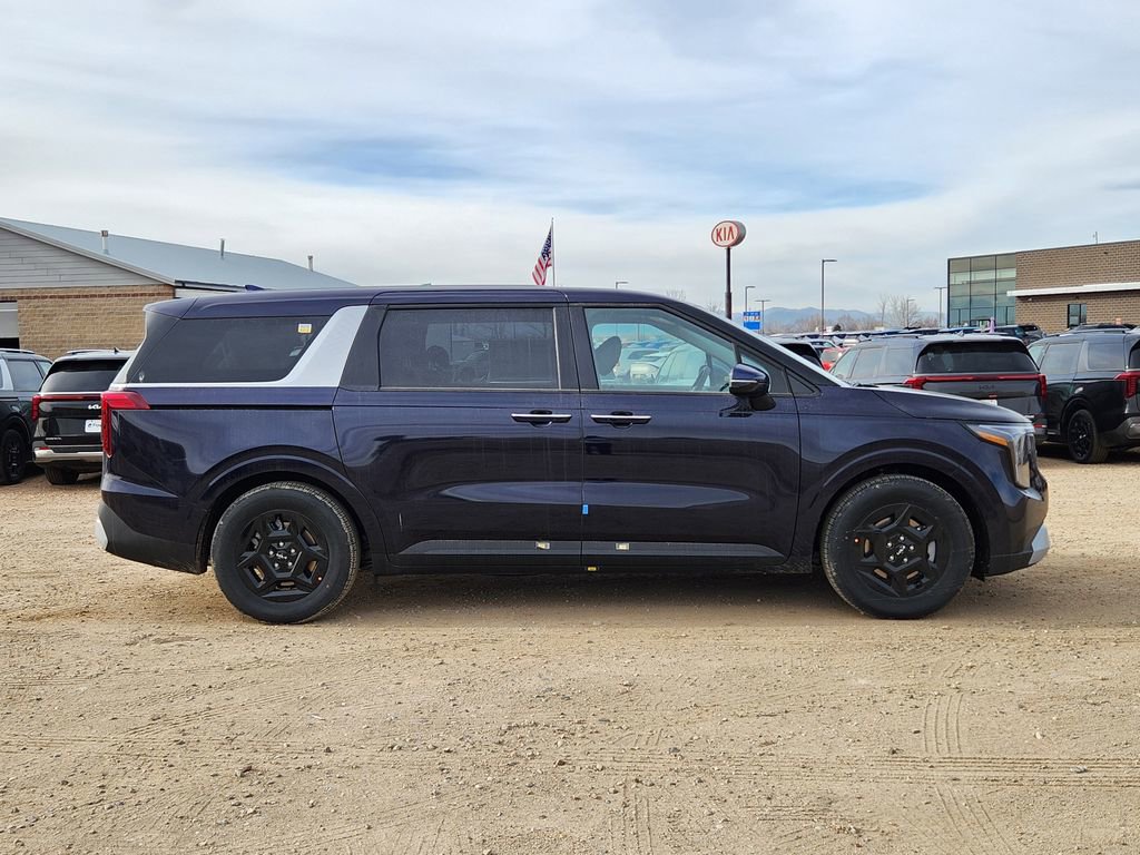 New 2026 Kia Carnival image 2