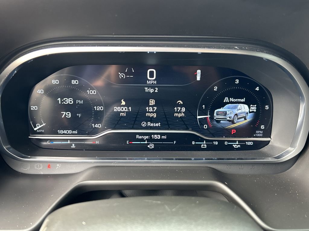 Certified 2024 GMC Yukon XL SLT w/ SLT Luxury Package image 28