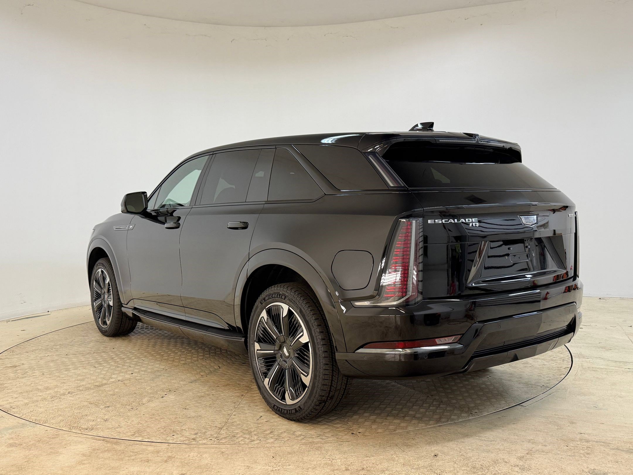 New 2026 Cadillac Escalade IQ Sport 2 w/ LPO, Floor Liner Package image 3