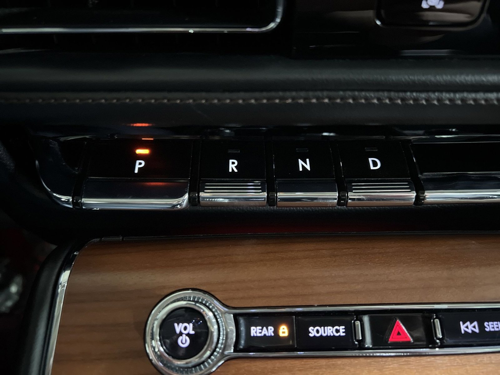 Used 2020 Lincoln Aviator Reserve w/ Equipment Group 201A image 22