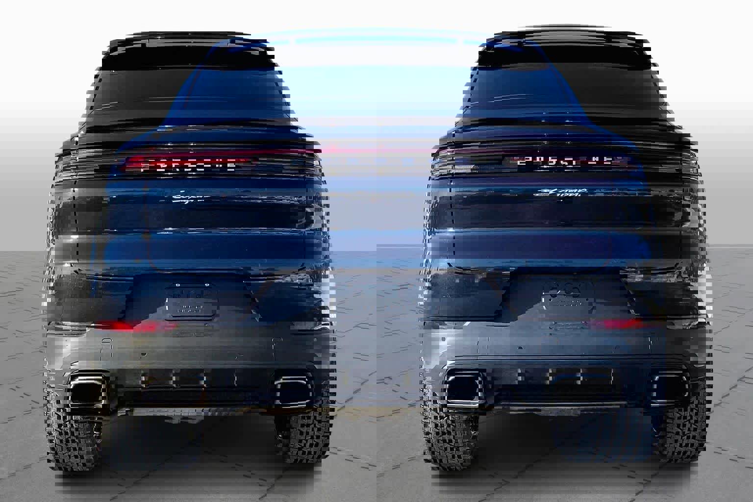 Used 2026 Porsche Cayenne Coupe image 4