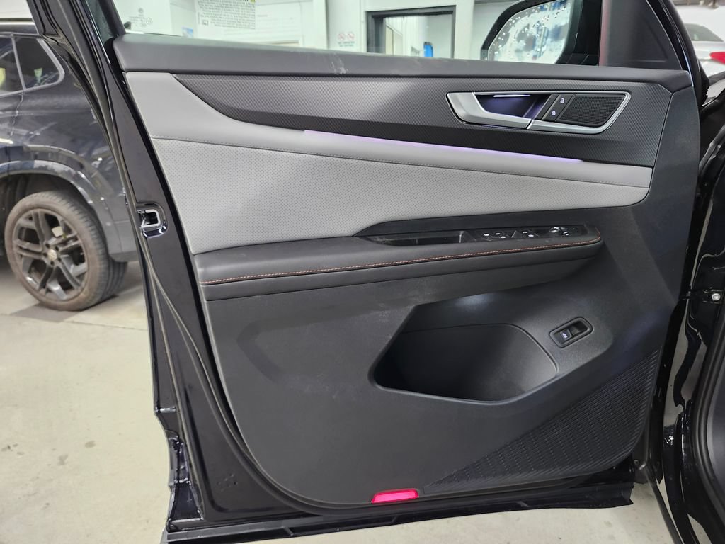 New 2026 Volkswagen Atlas Peak Edition AWD/4WD image 10