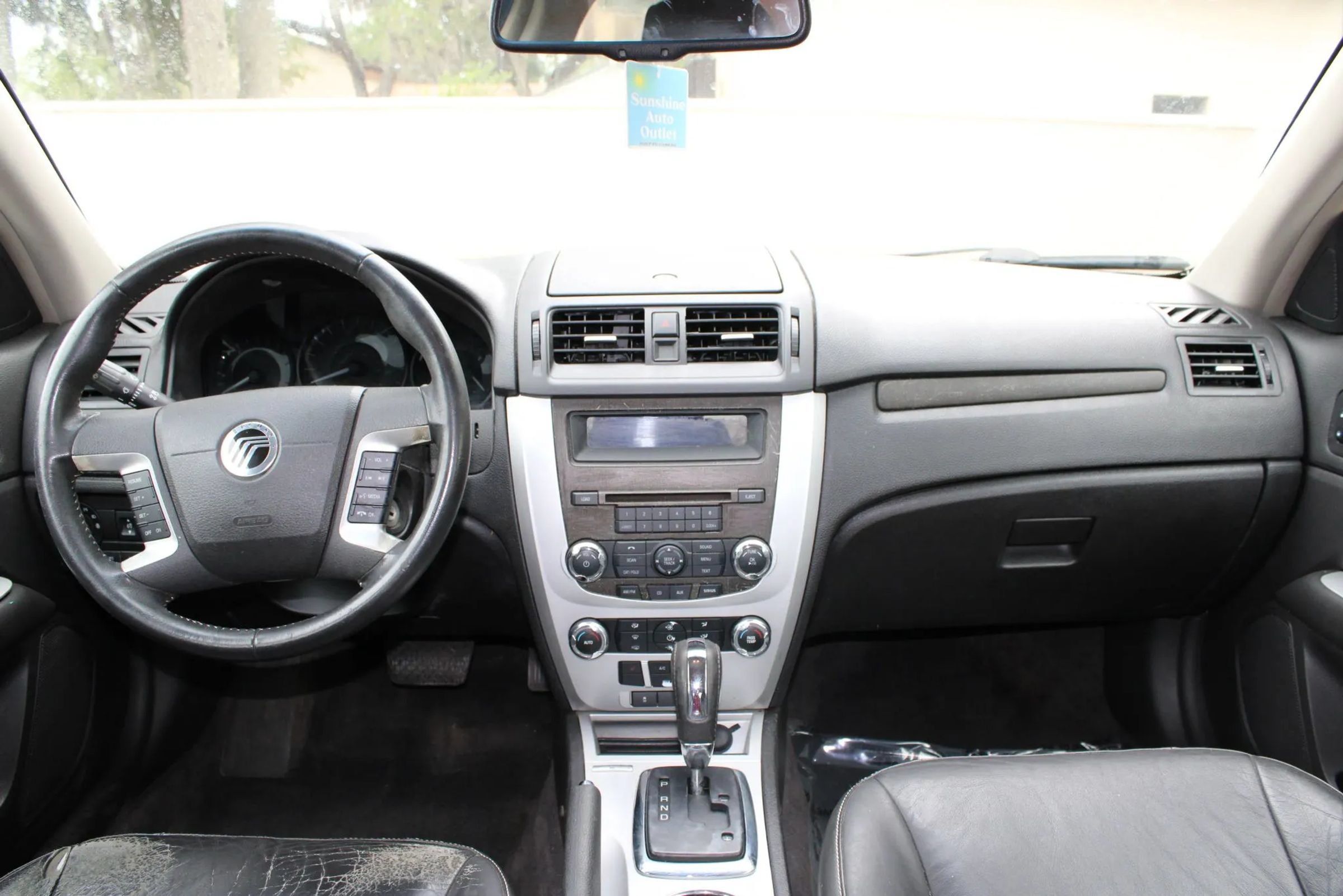 Used 2010 Mercury Milan Premier FWD image 9