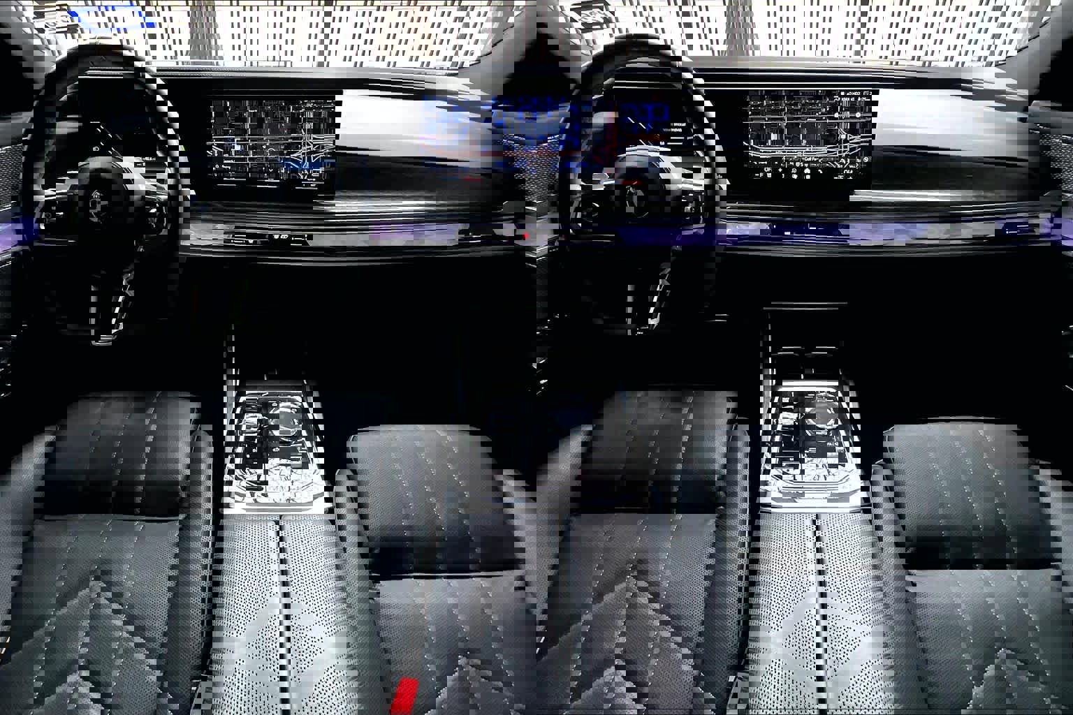 Used 2025 BMW 740i image 15