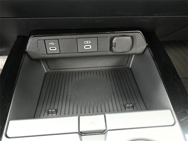 New 2026 Toyota Prius LE image 4