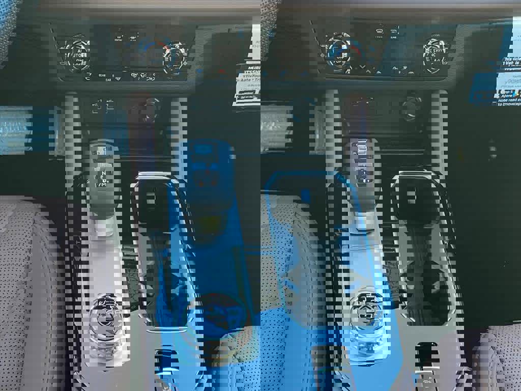 New 2025 Mitsubishi Outlander SEL image 6