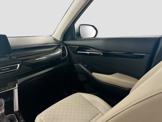 Certified 2023 Kia Seltos EX image 24